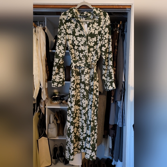 Zara Dresses & Skirts - Zara Floral Green Dress